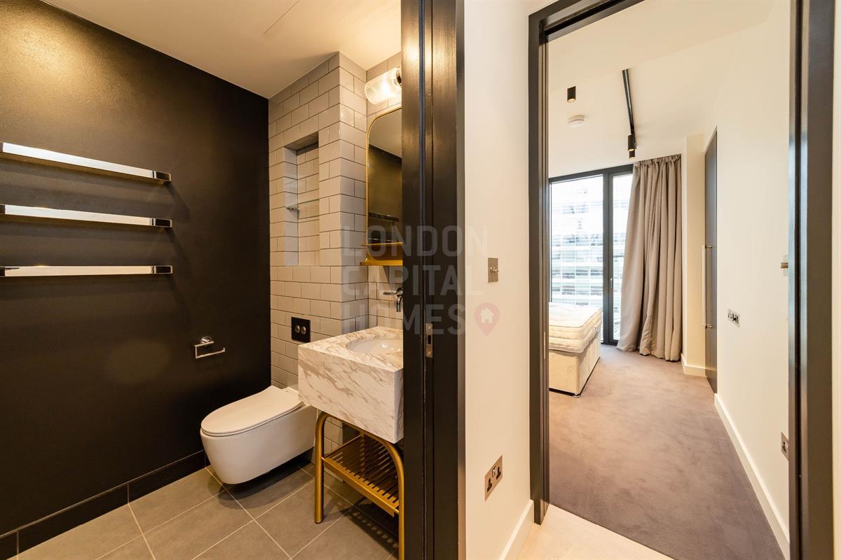 One Crown Place, 19 Sun St, London